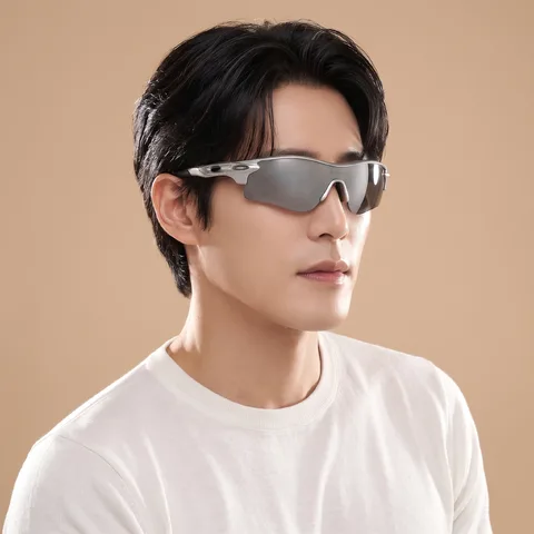 Sport wrap sunglasses