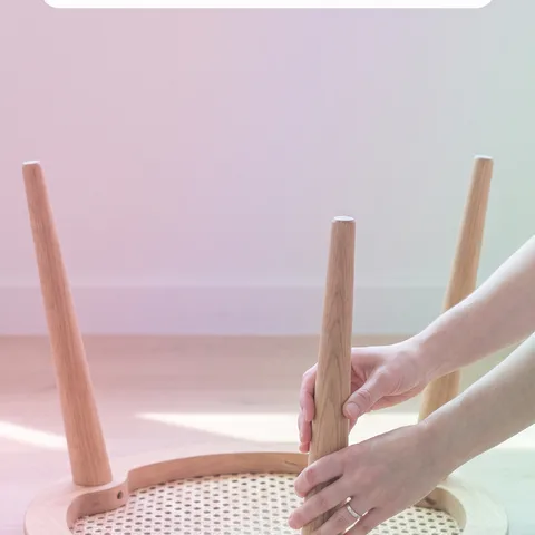 工具不要、回して付ける脚